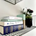 Апартаменты Artistic Sanctuary *
